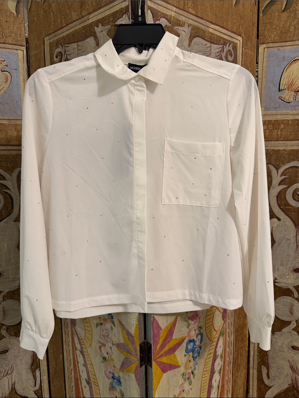 WHITE Long-Sleeve Pocket Shirt size small Jacket with Subtle rhinestone Detail